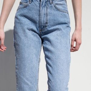 Light wash mom jeans high waist Brandy Melville